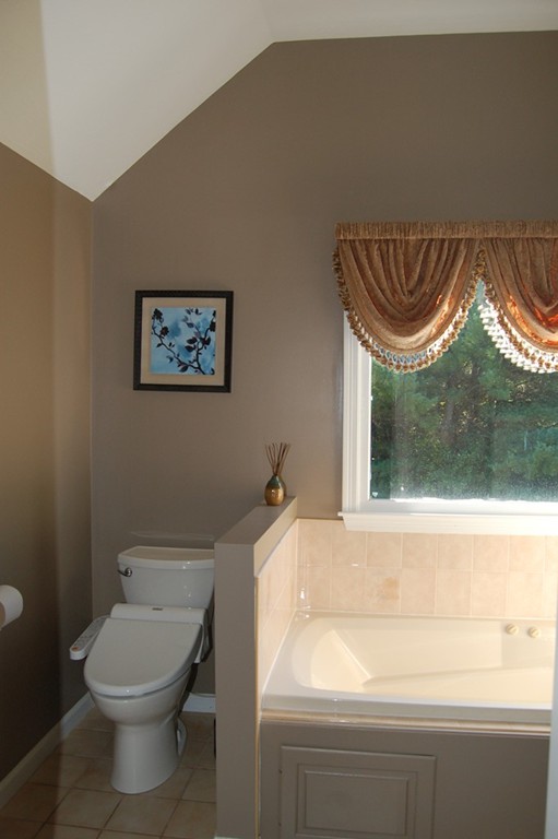 17 Riverside Road Franklin, MA 02038 - Photo 22 of 30 Gallery Image 22