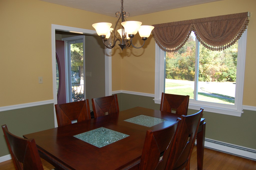 17 Riverside Road Franklin, MA 02038 - Photo 9 of 30 Gallery Image 9