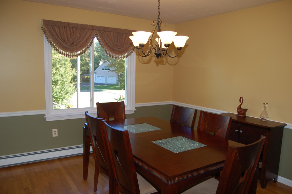 17 Riverside Road Franklin, MA 02038 - Photo 10 of 30 Gallery Image 10