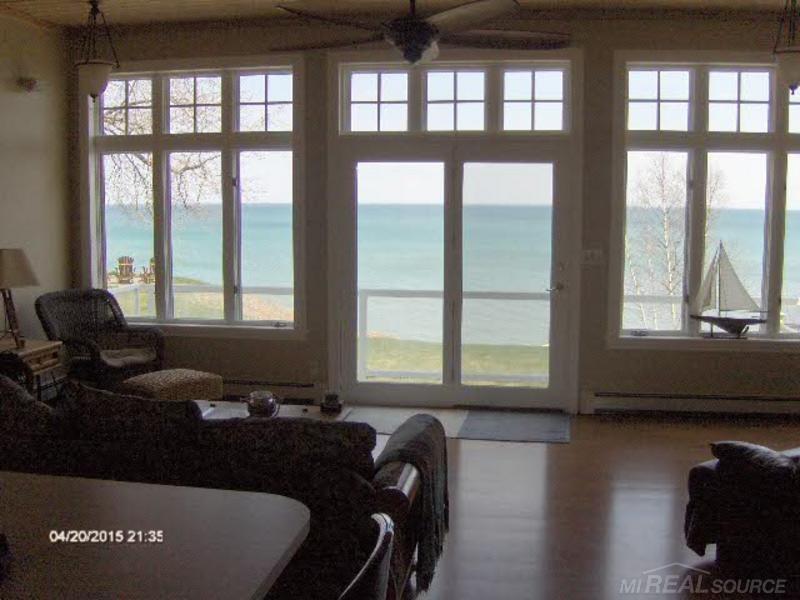 6205 Lakeshore Road Lexington, MI 48450 - Photo 4 of 14 31245328-3.JPG