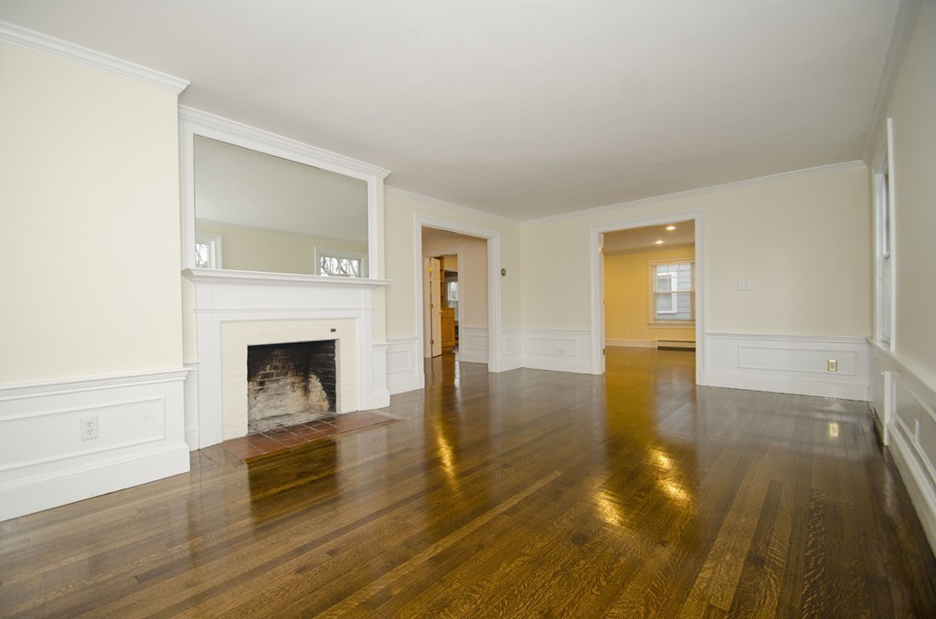 174 Oliver Road Newton, MA 02468 - Photo 5 of 13