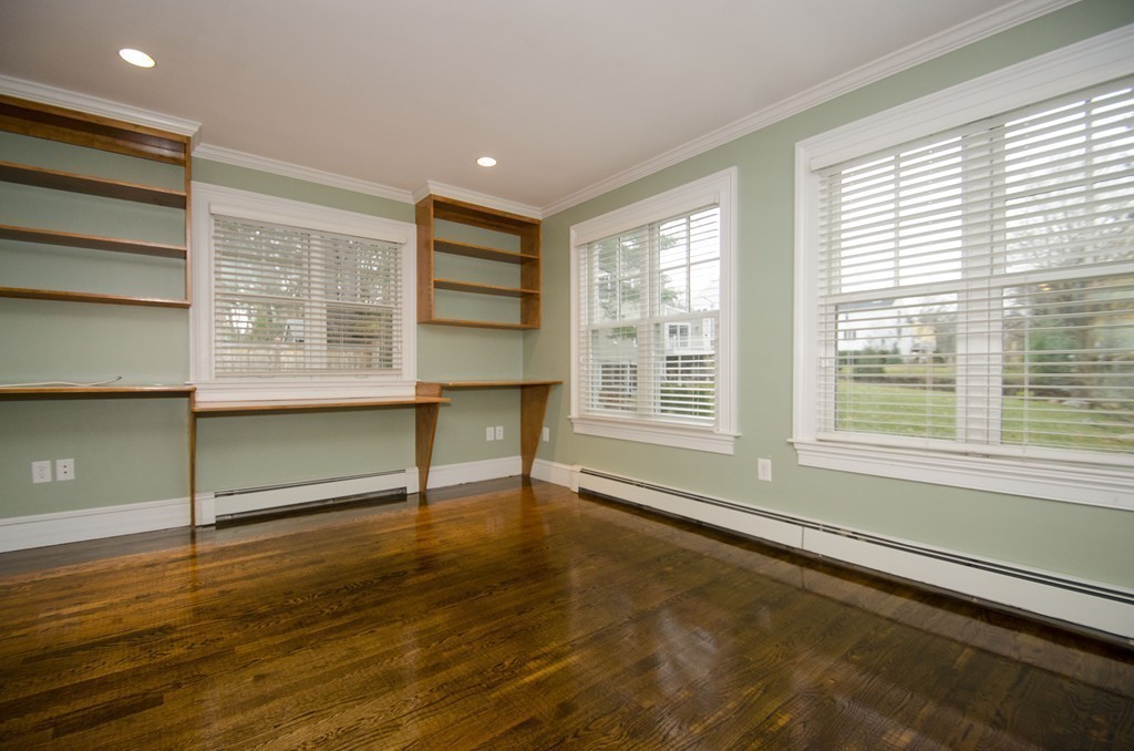 174 Oliver Road Newton, MA 02468 - Photo 7 of 13
