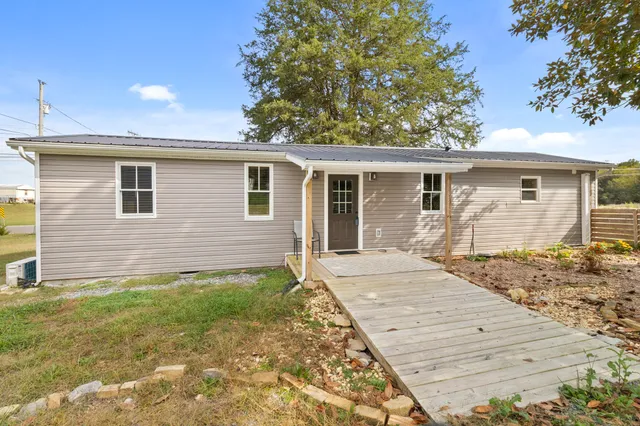 $220,000 | 132 Burkett Chapel Road, Decatur, TN 37322