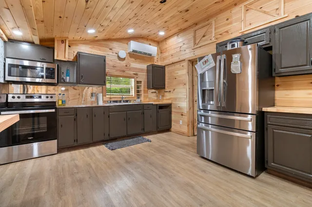 $220,000 | 132 Burkett Chapel Road, Decatur, TN 37322