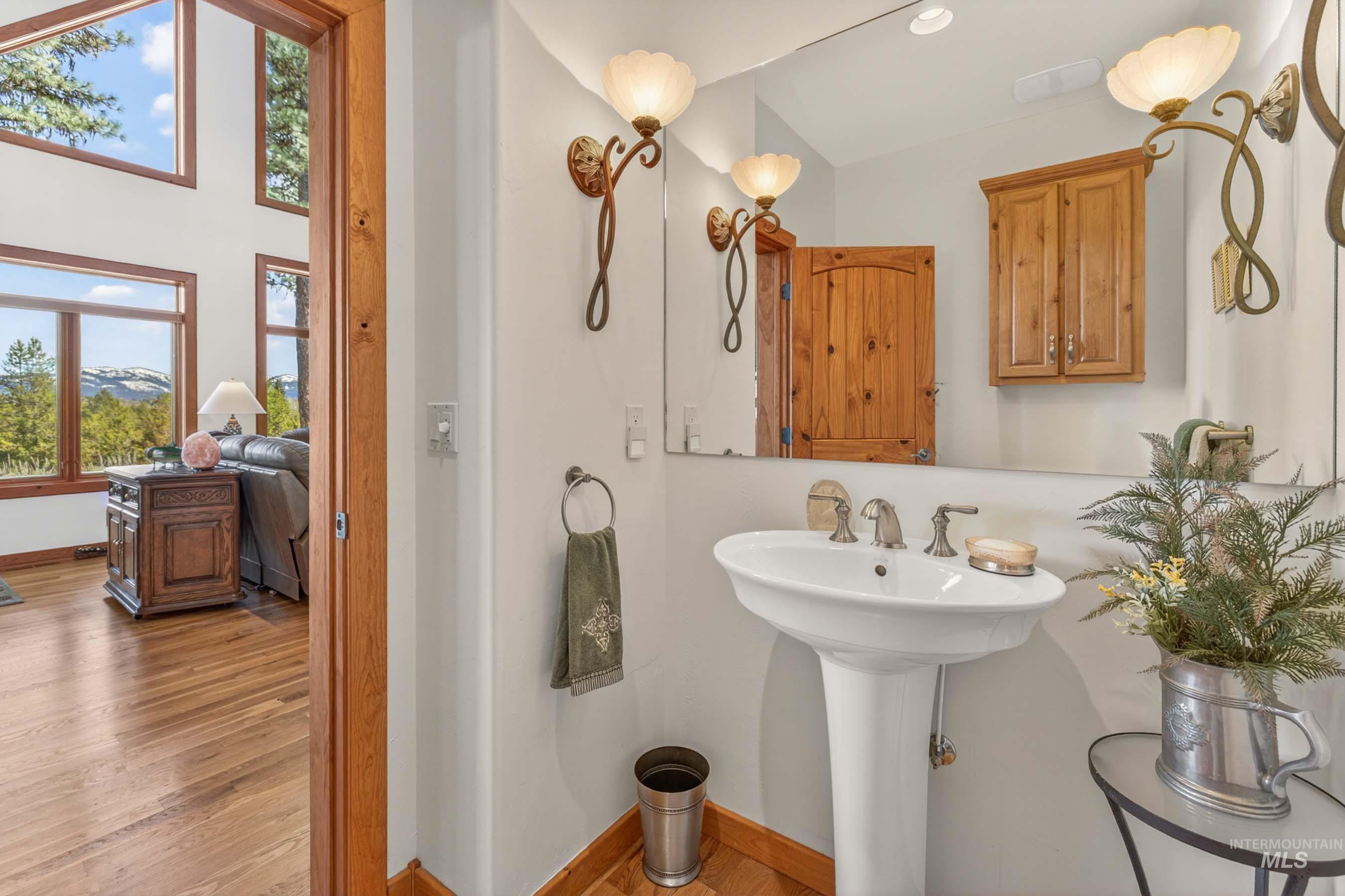 8 Bitterroot Court McCall, ID 83638 - Photo 18 of 50 Bathroom featuring wood finished floors and baseboards