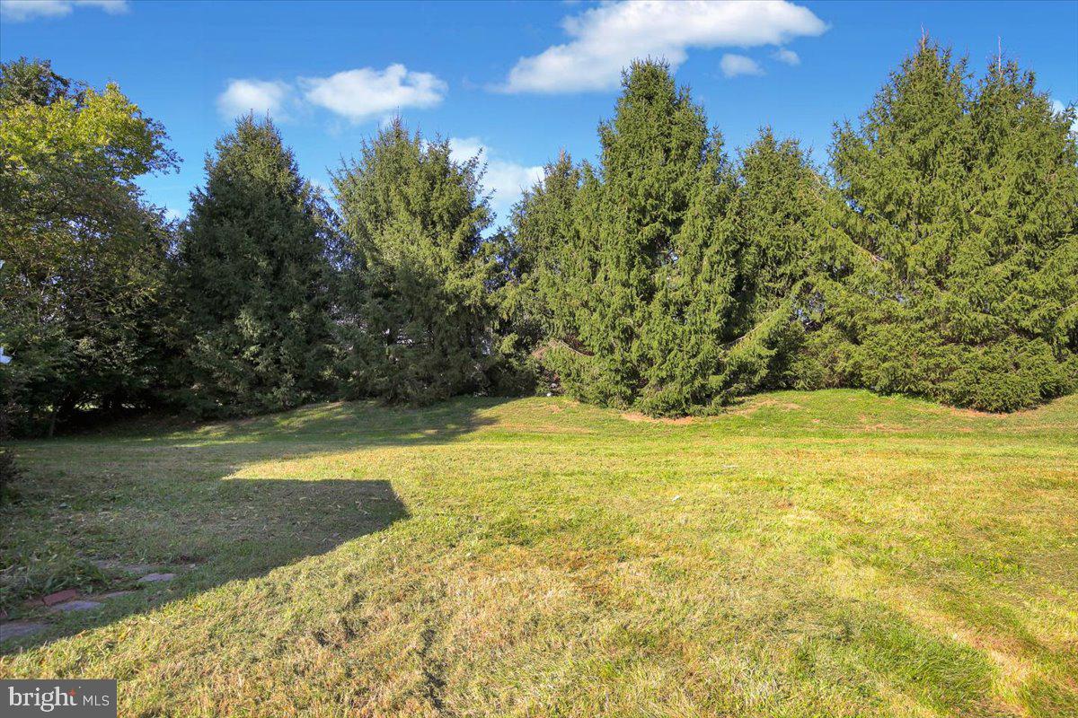 3283 State Hill Road Sinking Spring, PA 19608 - Photo 4 of 22 Gallery Image 4