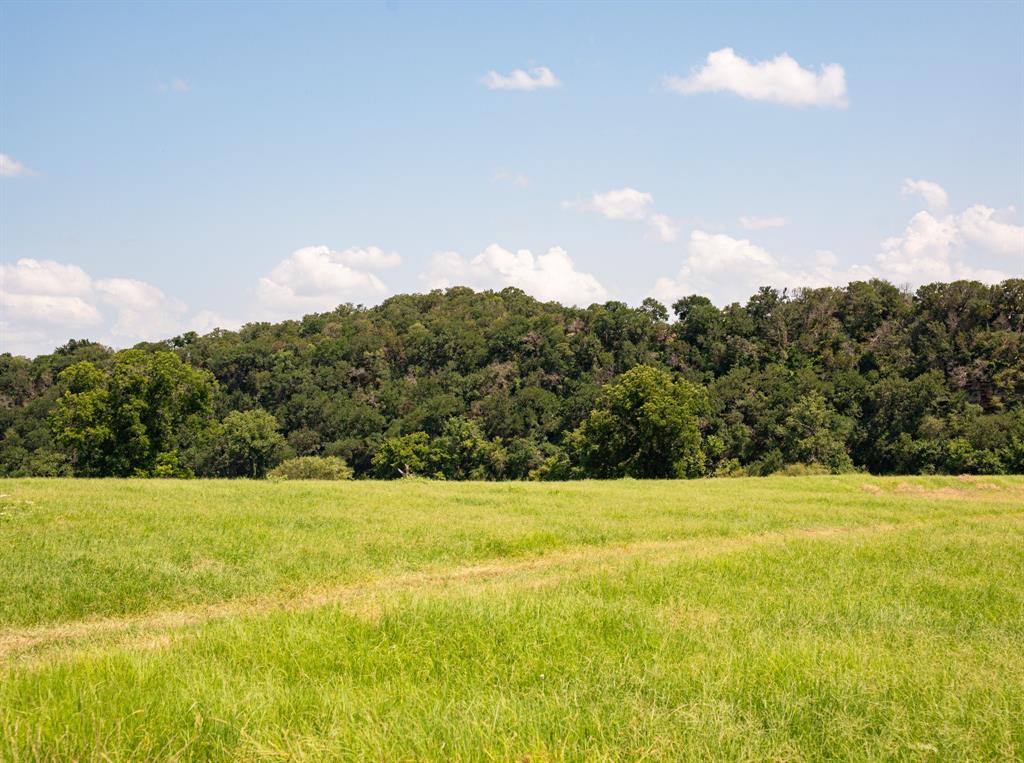 2105 River Shls Road Mineral Wells, TX 76067 - Photo 19 of 38 a view of an ocean