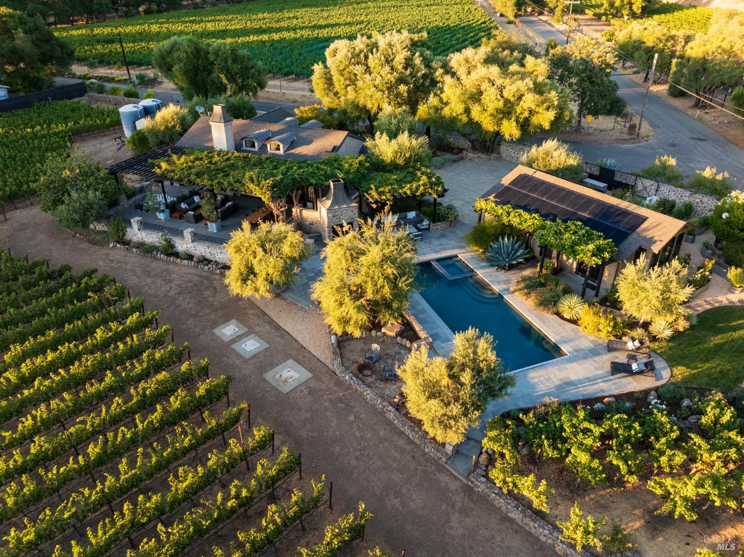 800 Lommel Road Calistoga, CA 94515 - Photo 3 of 51