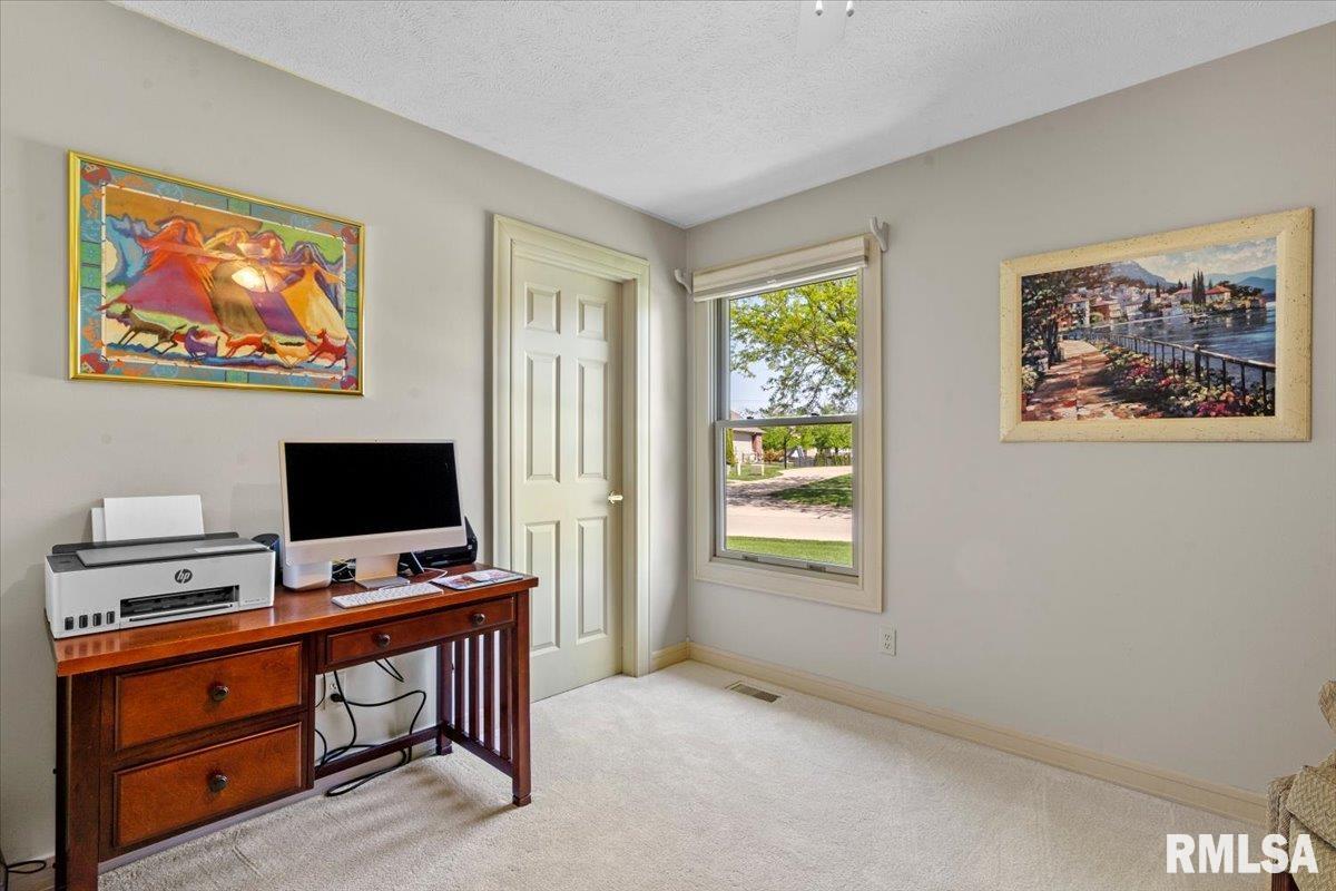 3500 Deer Run Drive Springfield, IL 62711 - Photo 23 of 38