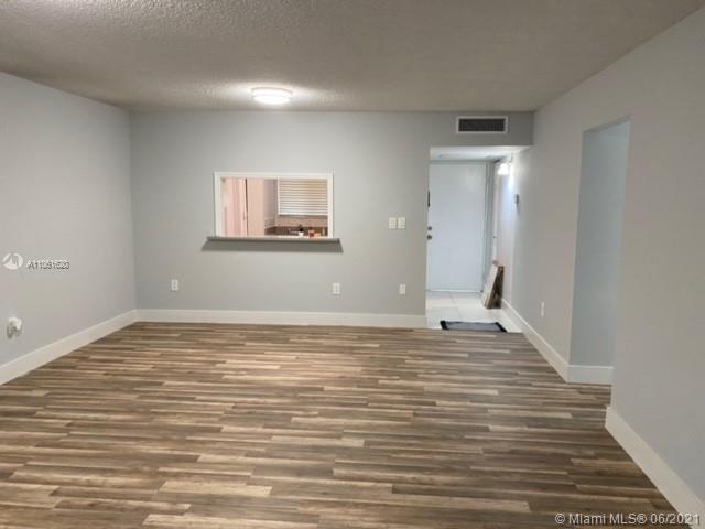 842 Southwest 9th St Circle, Unit 202 Boca Raton, FL 33486 - Photo 4 of 27 a view of a room