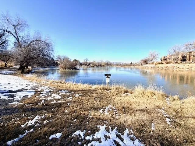 a view of a lake with houses