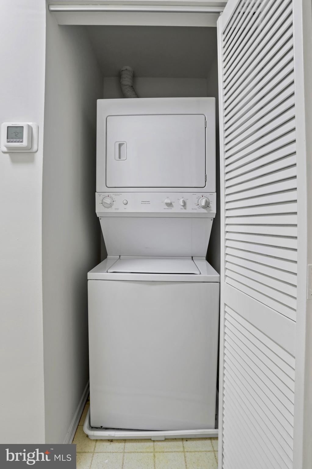 11737 Summerchase Circle Reston, VA 20194 - Photo 15 of 29 In Unit Washer/Dryer