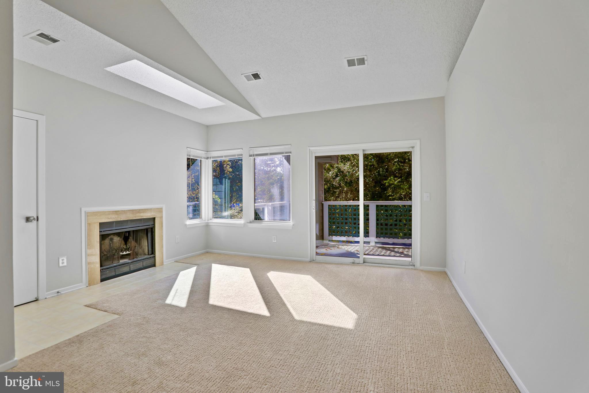 11737 Summerchase Circle Reston, VA 20194 - Photo 17 of 29 Living Room