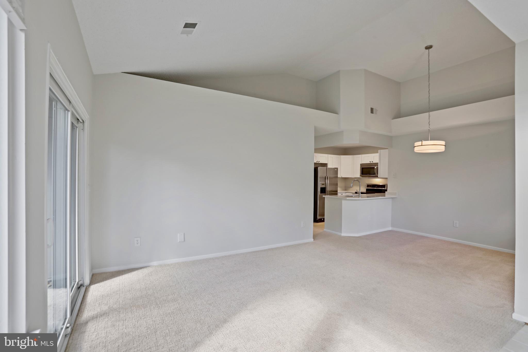 11737 Summerchase Circle Reston, VA 20194 - Photo 19 of 29 Living Room