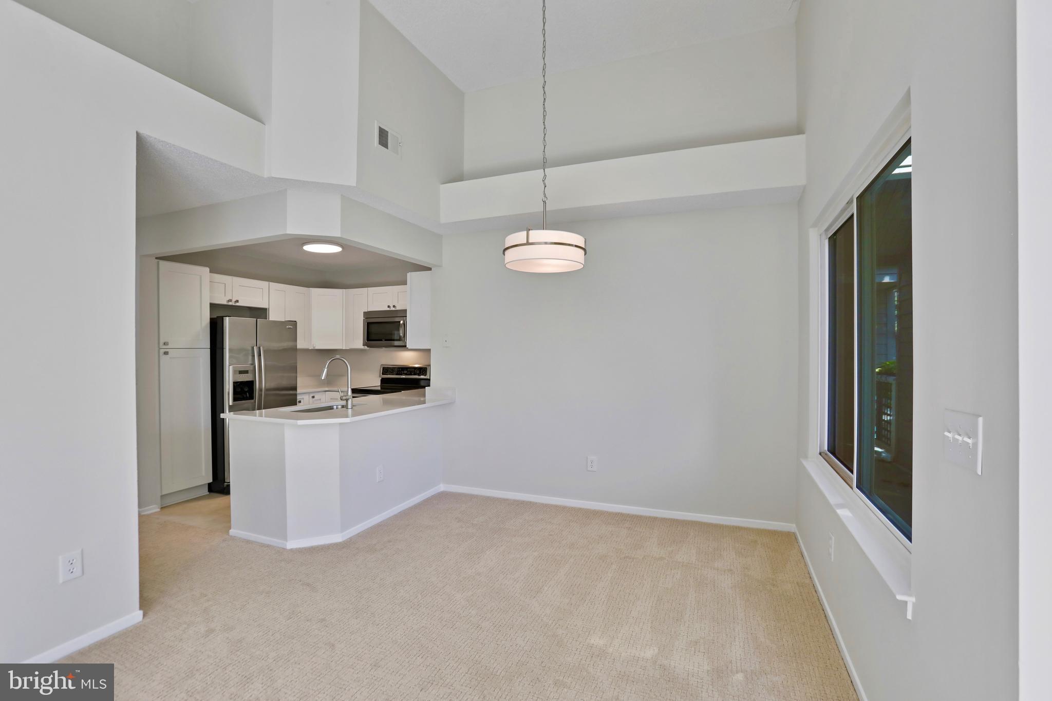 11737 Summerchase Circle Reston, VA 20194 - Photo 20 of 29 Dining Room