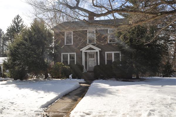 21 Harris Street Amherst, MA 01002 - Photo 2 of 27 Gallery Image 2