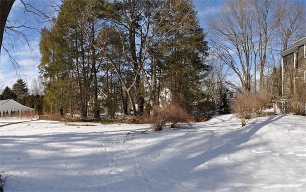 21 Harris Street Amherst, MA 01002 - Photo 25 of 27 Gallery Image 25