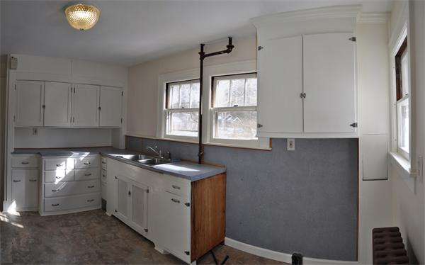 21 Harris Street Amherst, MA 01002 - Photo 6 of 27 Gallery Image 6