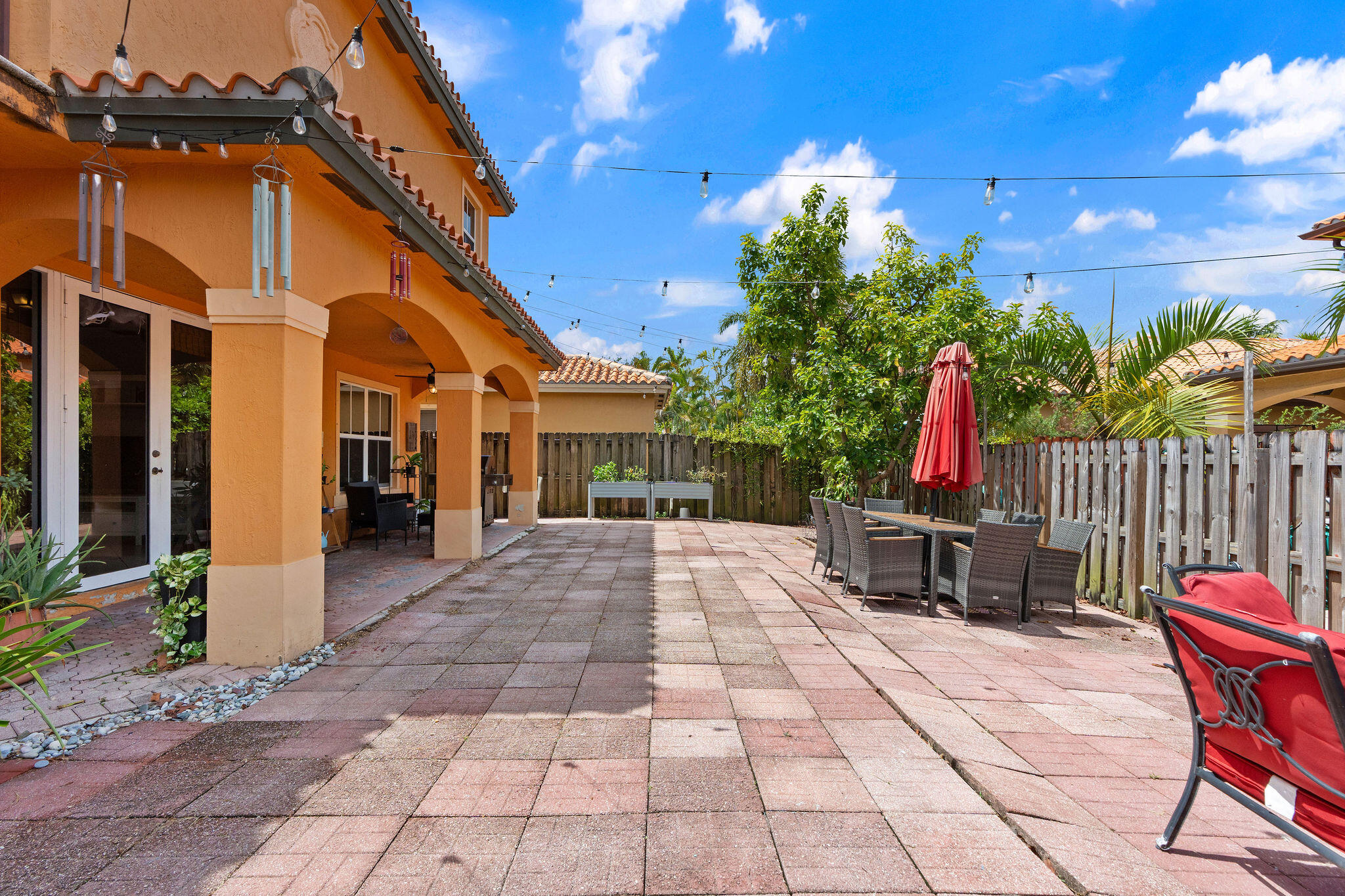 3144 Southwest 154th Place Miami, FL 33185 - Photo 9 of 42 DSC02725