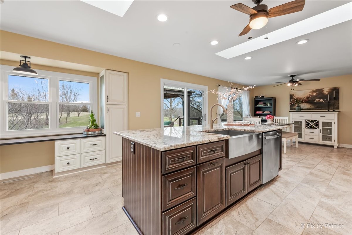 41W168 Powers Road Huntley, IL 60142 - Photo 6 of 56 Gallery Image 6