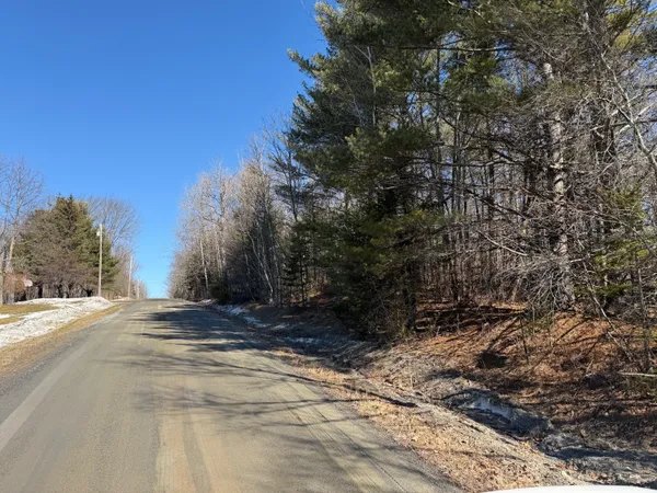 $19,900 | 10 Map Road, St. Albans, ME 04971