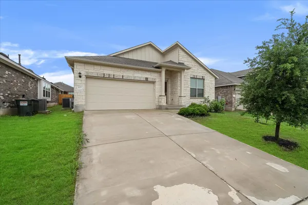 $2,500 | 117 Falkland Street, Hutto, TX 78634