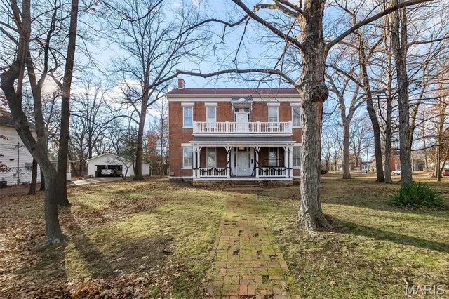 $349,900 | 505 South St Louis Street, Sparta, IL 62286