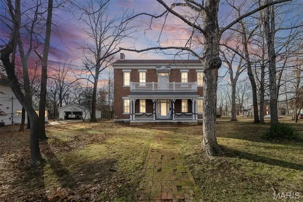 $319,000 | 505 South St Louis Street, Sparta, IL 62286