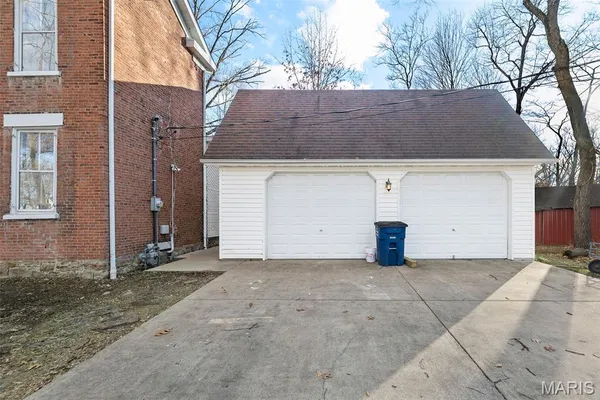 $319,000 | 505 South St Louis Street, Sparta, IL 62286