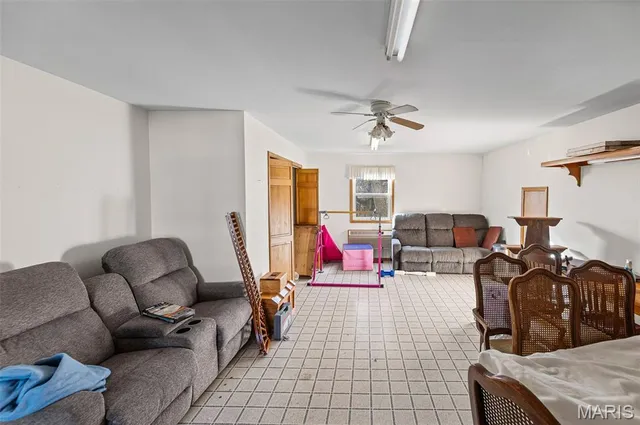 $349,900 | 505 South St Louis Street, Sparta, IL 62286