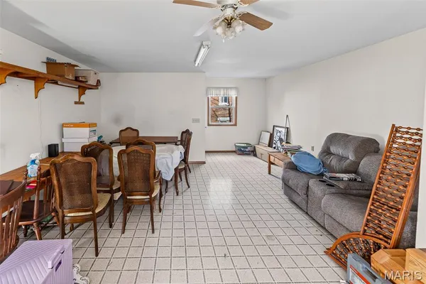 $319,000 | 505 South St Louis Street, Sparta, IL 62286