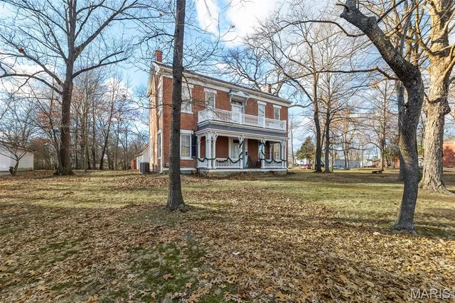 $349,900 | 505 South St Louis Street, Sparta, IL 62286