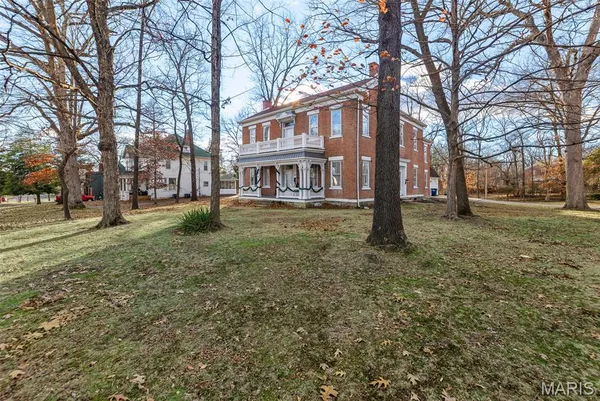 $319,000 | 505 South St Louis Street, Sparta, IL 62286