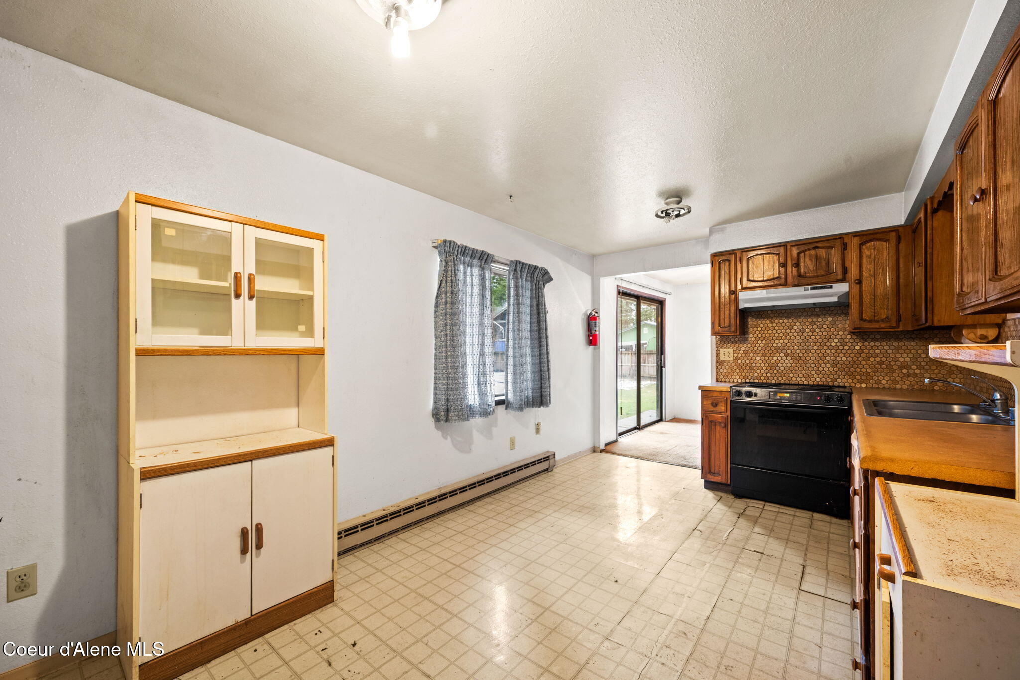 11951 North Pinetree Road Hayden, ID 83835 - Photo 25 of 62 Kitchen