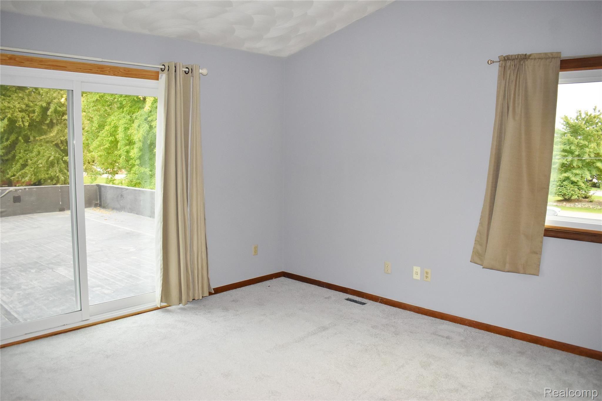 6500 Sharpe Road Fowlerville, MI 48836 - Photo 11 of 17 DSC_0153.JPG