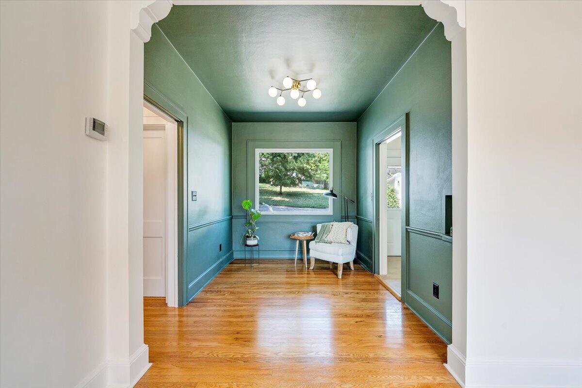 3116 Spring Road Southwest Roanoke, VA 24015 - Photo 8 of 39 08-MIB05679-R5