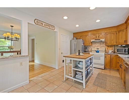 51 Lindenwood Road Stoneham, MA 02180 - Photo 16 of 35 Gallery Image 16