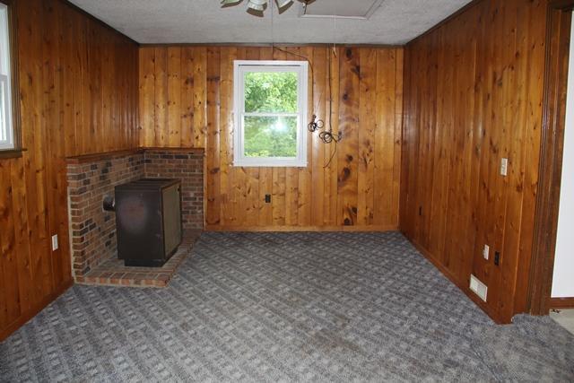 1074 Black Road Cunningham, TN 37052 - Photo 15 of 16
