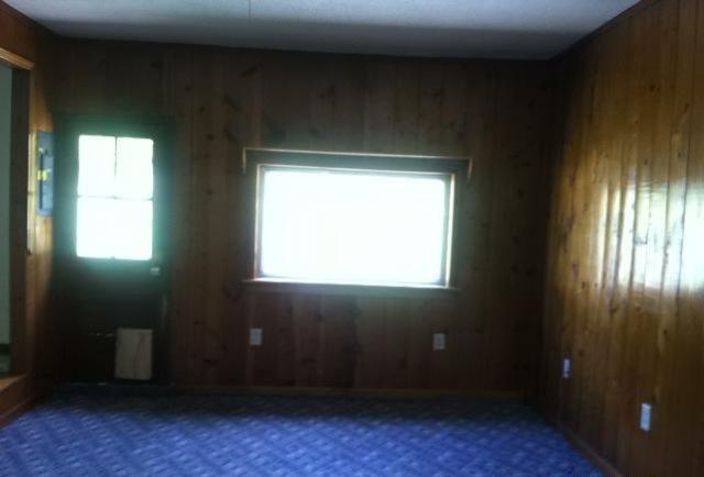 1074 Black Road Cunningham, TN 37052 - Photo 7 of 16