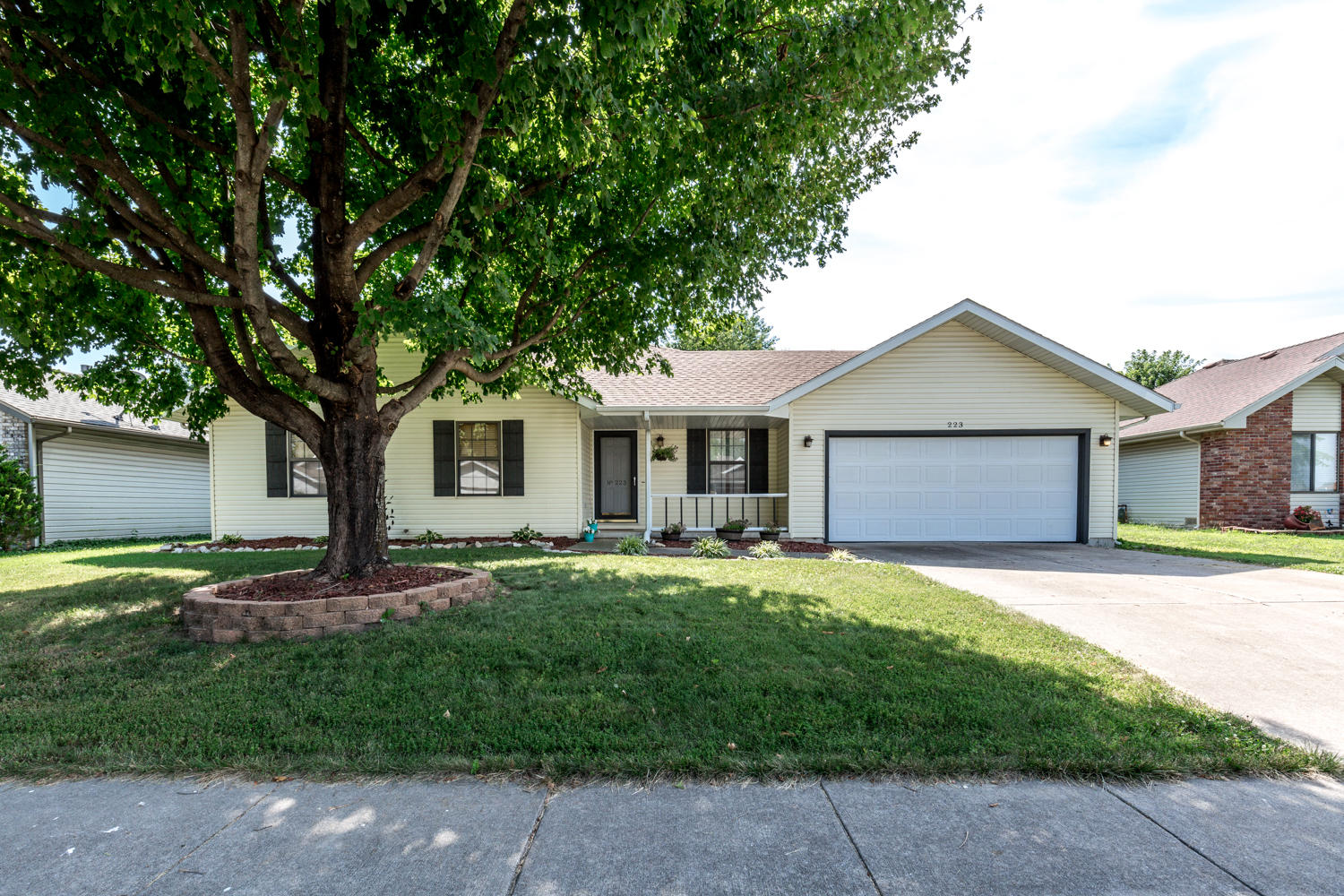 223 South Foster Avenue Springfield, MO 65802 - Photo 1 of 1 RE_223 Foster-01