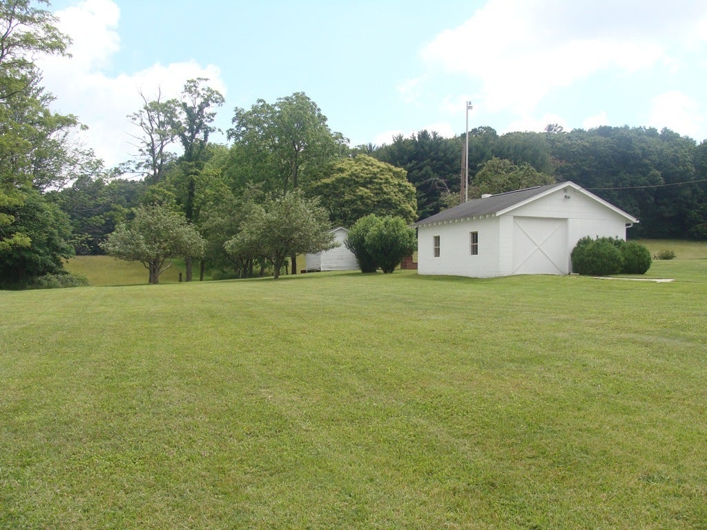 7005 Beech Run Road Nimitz, WV 25978 - Photo 6 of 72 Gallery Image 6