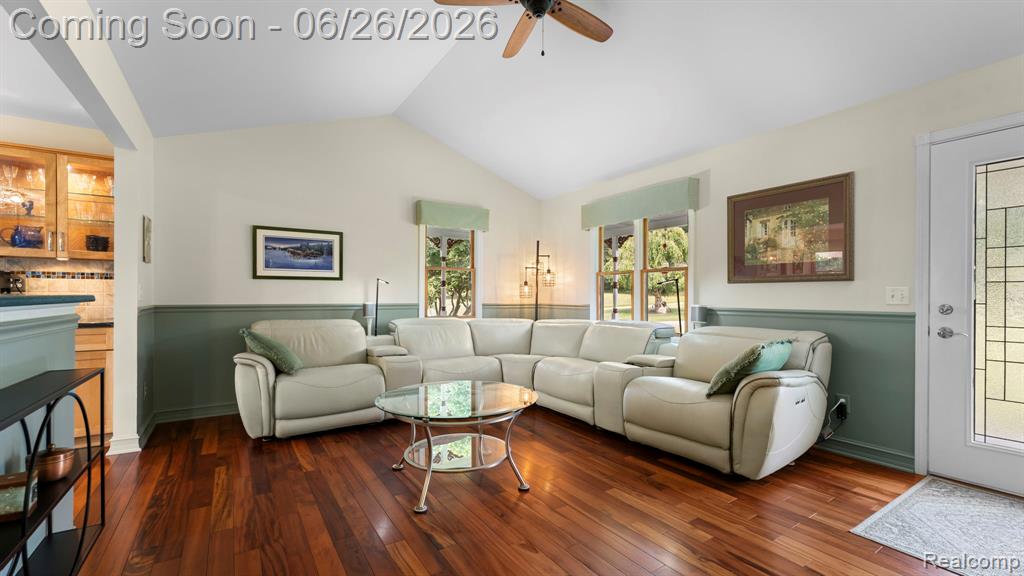 344 South Truhn Road Fowlerville, MI 48836 - Photo 4 of 38