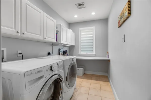 a view of kitchen and washer and dryer