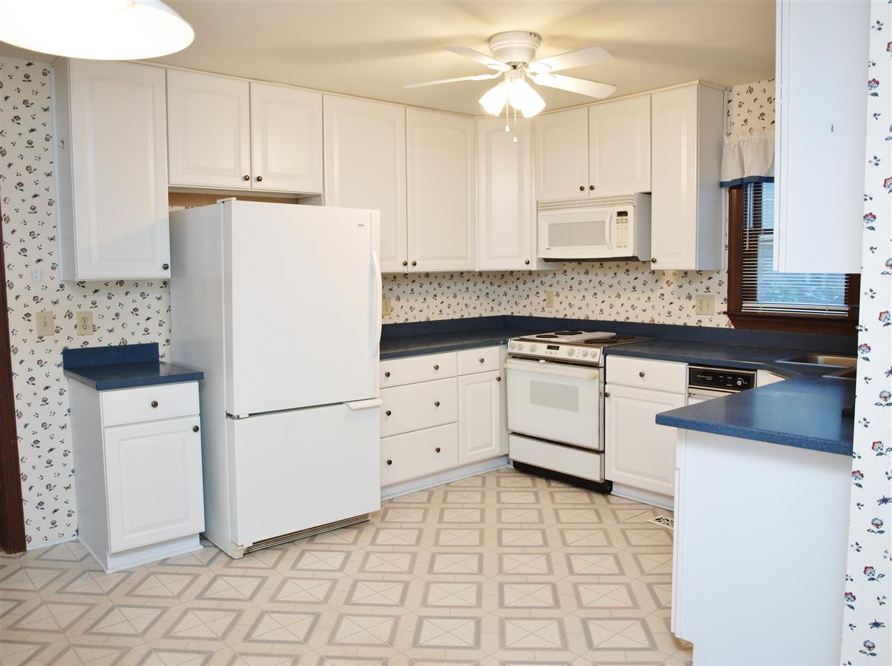 1831 Falls Church Road Raleigh, NC 27609 - Photo 6 of 24 Photo 6