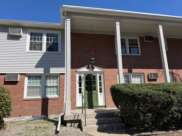 $204,900 | 80 Brush Hill Avenue, Unit 40, West Springfield, MA 01089