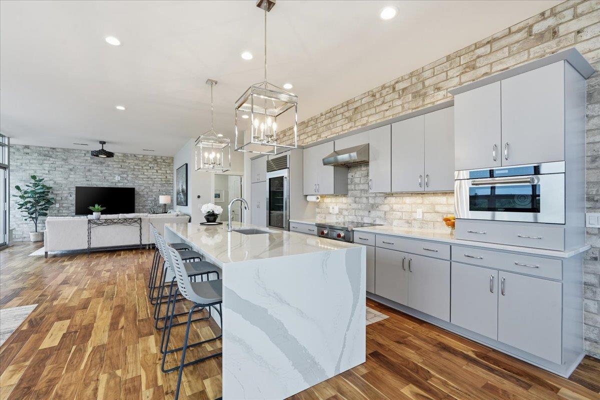 625 North Segoe Road, Unit 1100 Madison, WI 53705 - Photo 10 of 60