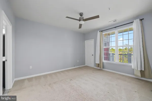 $459,500 | 6480 Cheyenne Drive, Unit 304, Alexandria, VA 22312