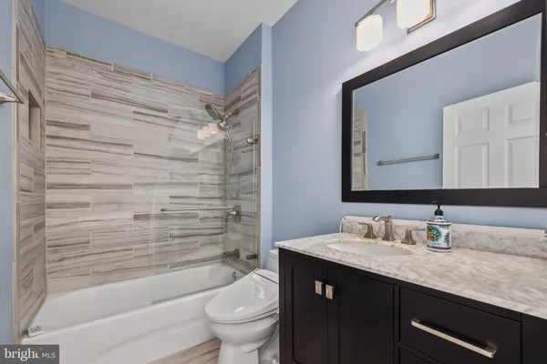 $459,500 | 6480 Cheyenne Drive, Unit 304, Alexandria, VA 22312