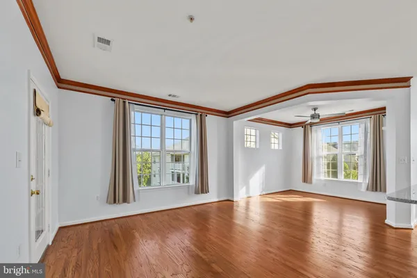 $459,500 | 6480 Cheyenne Drive, Unit 304, Alexandria, VA 22312