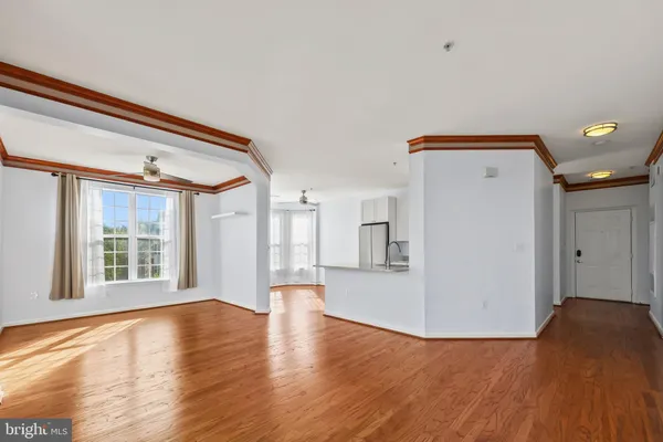 $459,500 | 6480 Cheyenne Drive, Unit 304, Alexandria, VA 22312